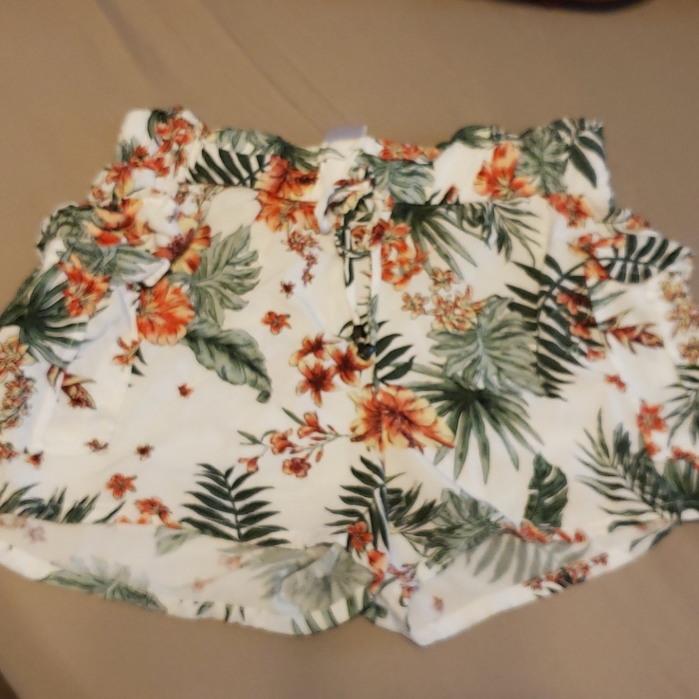 XS JOE B Tropical print shorts